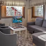 Mukalilla- Paritalo Sis Loppusiivouksen By Interhome בית נופש Hyrynsalmi