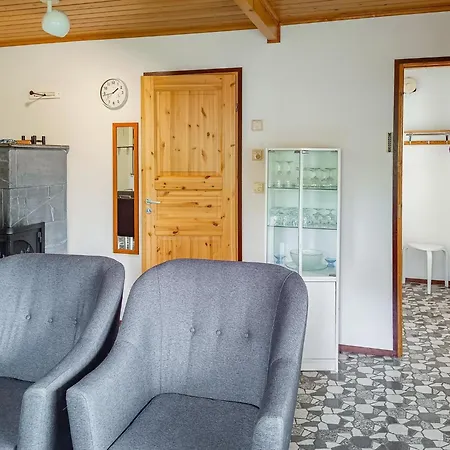 Mukalilla- Paritalo Sis Loppusiivouksen By Interhome Сasa de vacaciones *